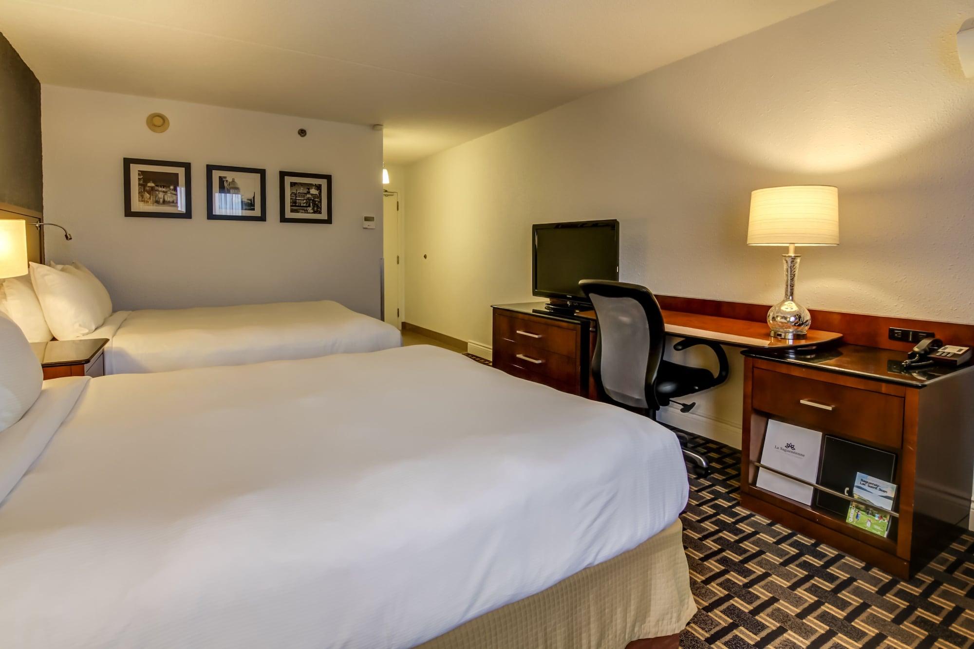 Chicoutimi La Sagueneenne - Hotel Et Centre De Congres מראה חיצוני תמונה