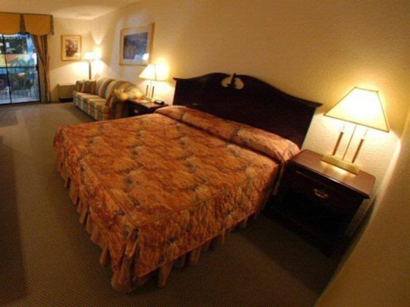 Chicoutimi La Sagueneenne - Hotel Et Centre De Congres חדר תמונה