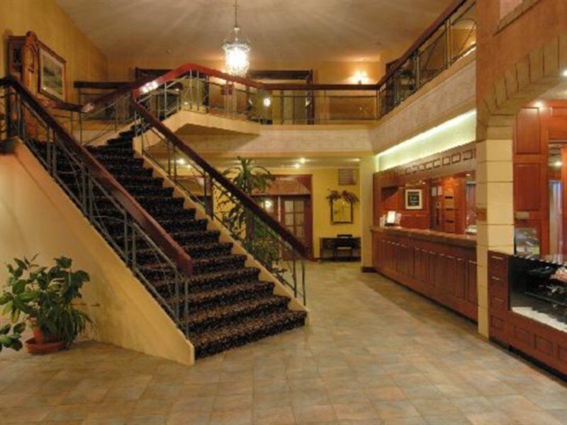 Chicoutimi La Sagueneenne - Hotel Et Centre De Congres מראה חיצוני תמונה