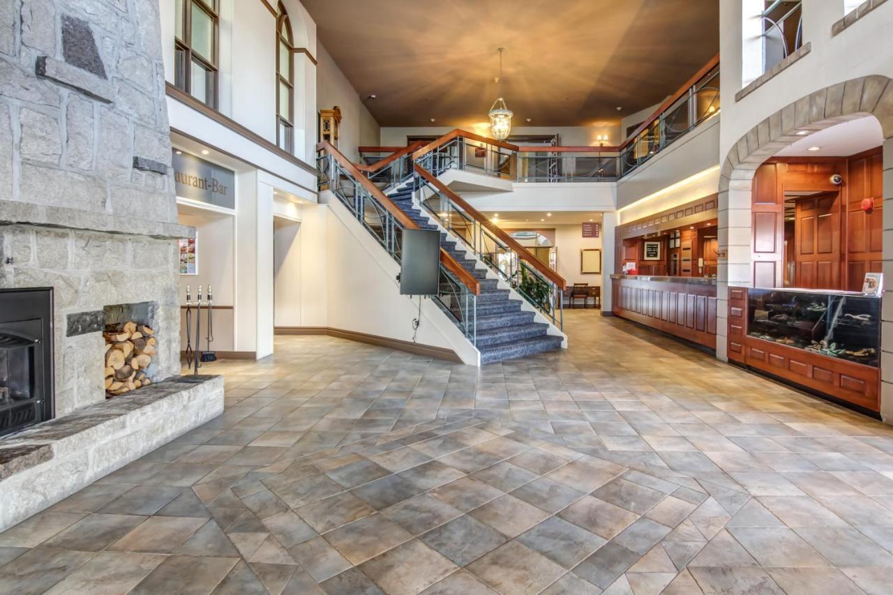 Chicoutimi La Sagueneenne - Hotel Et Centre De Congres מראה חיצוני תמונה